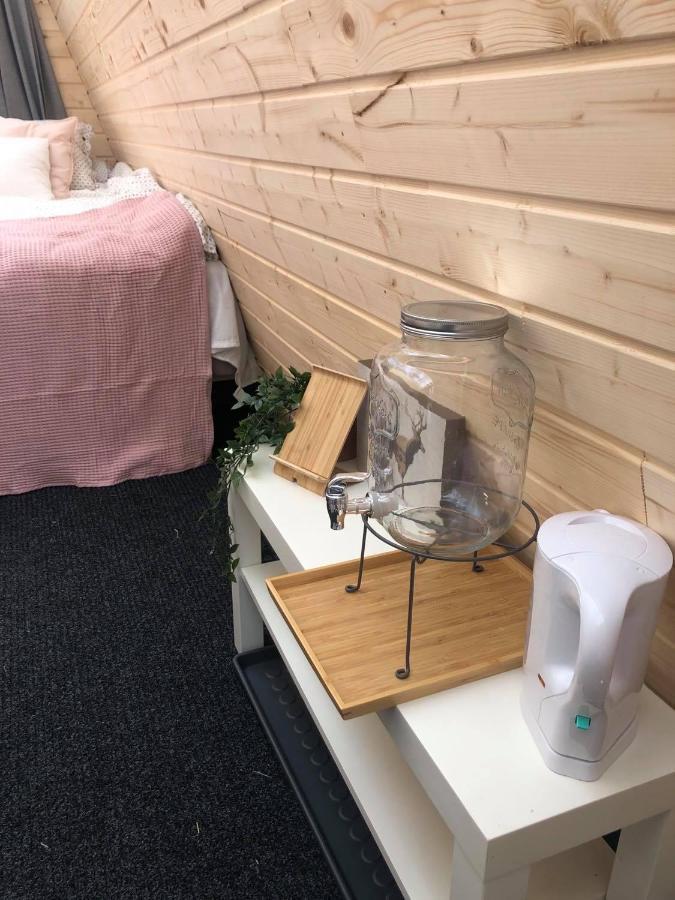 Niiralan Tila : Starlite Cabin Laitila Bagian luar foto